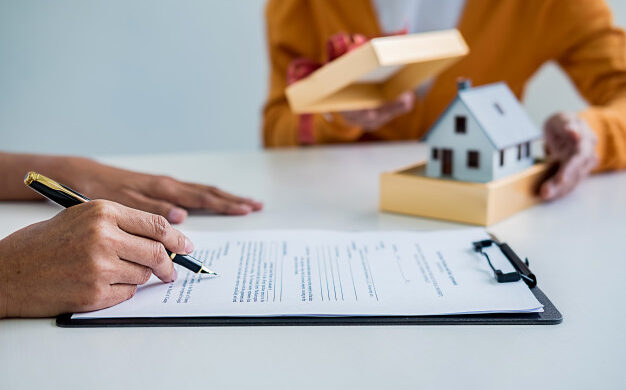 real-estate-agent-customer-signing-contract-buy-house-insurance-loan-real-estate_1418-2318