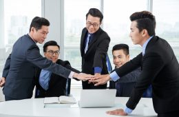 working-meeting-asian-colleagues
